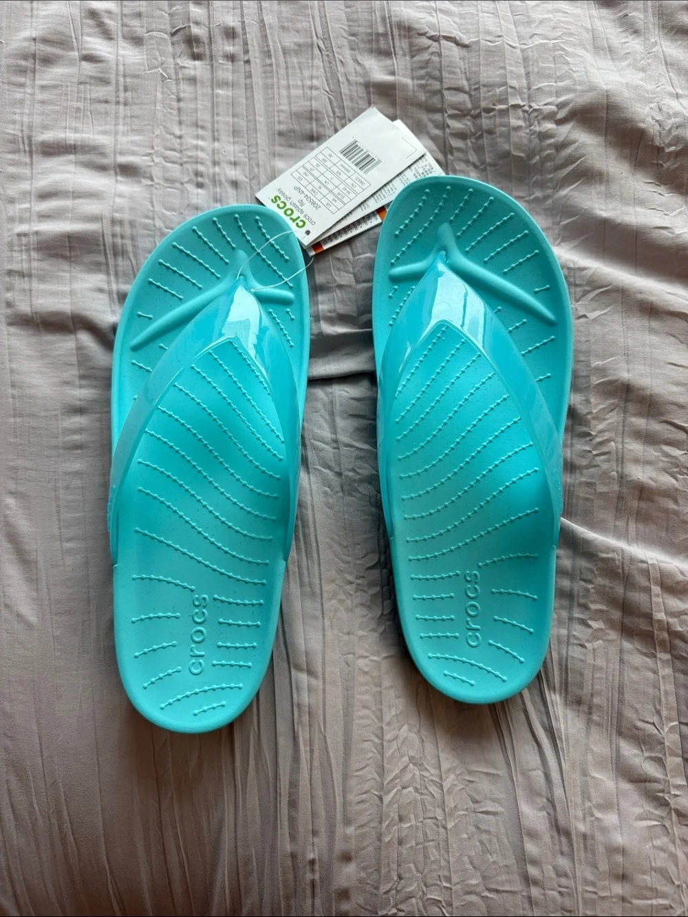 CROCS Women’s Turquoise Aqua Flip Flop Sandals
